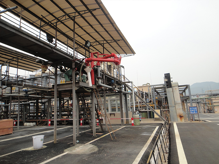 1563236938911629.jpg 1412襯四氟現(xiàn)場裝車.jpg